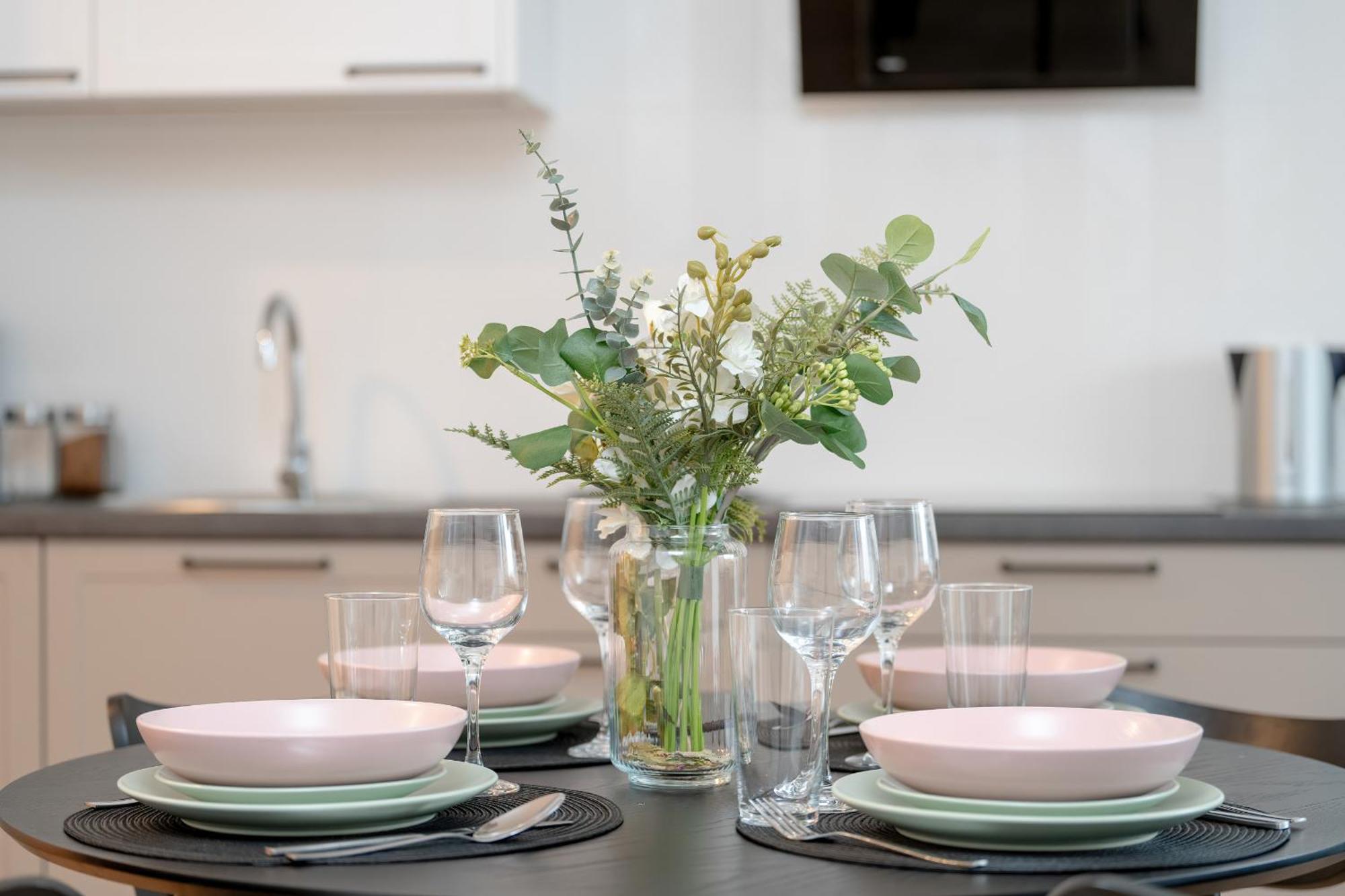 Spacious Apartment With Balcony By Rent Like Home Poznań Buitenkant foto