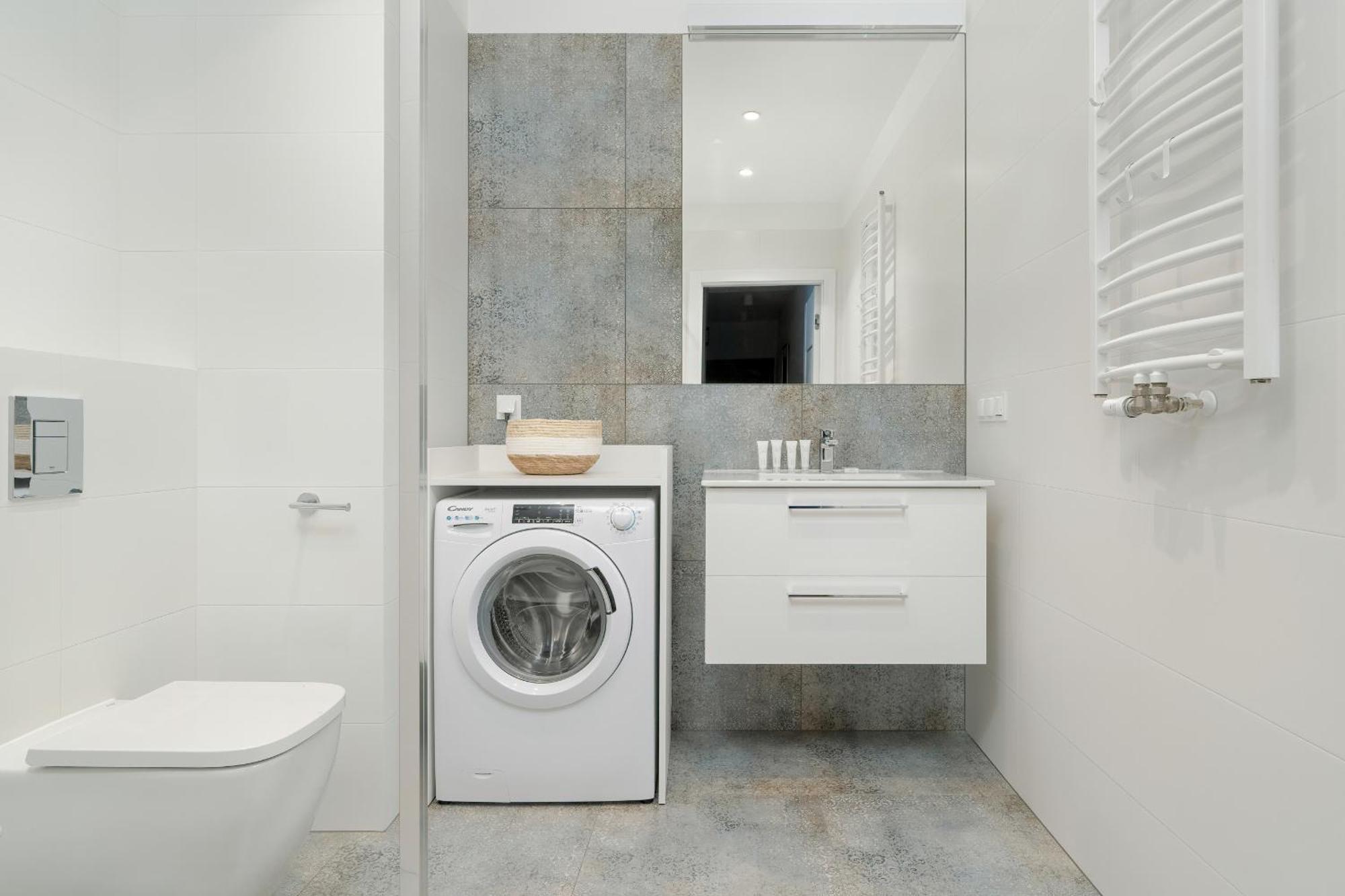 Spacious Apartment With Balcony By Rent Like Home Poznań Buitenkant foto